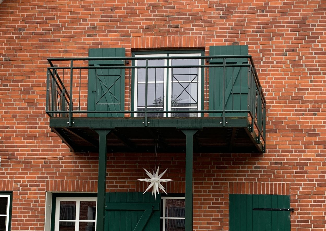 Balkone und Podeste